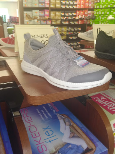 Shoe Store «Shoe Dept. Encore», reviews and photos, 12500 Winchester Rd SW, Cumberland, MD 21502, USA