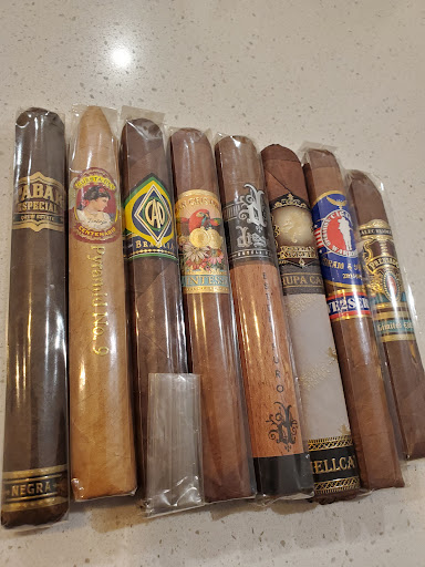 Tobacco Shop «Tobacco Depot», reviews and photos, 169 E Bloomingdale Ave, Brandon, FL 33511, USA