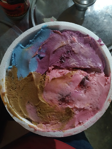 Flia Villanueva Villalba - Ice cream shop en Santa Rosa