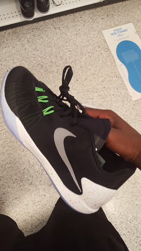 Clothing Store «Ross Dress for Less», reviews and photos, 1945 W Palmetto St, Florence, SC 29501, USA