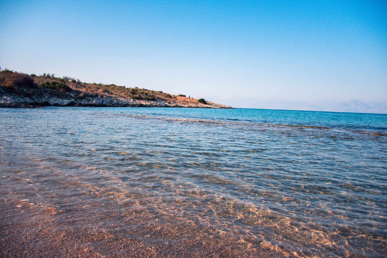 Foto di Gialiskari Beach con molto pulito livello di pulizia