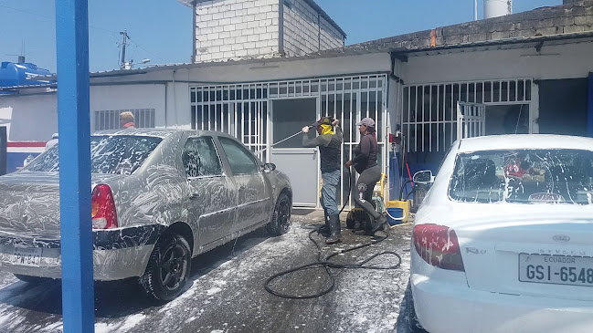 Opiniones de Autoshine Lubricentro en Guayaquil - Servicio de lavado de coches