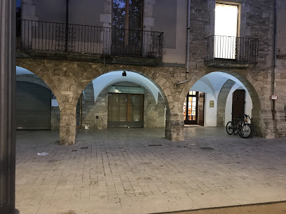 El Cor Vegà - Plaça Major, 15, 17820 Banyoles, Girona, Spain