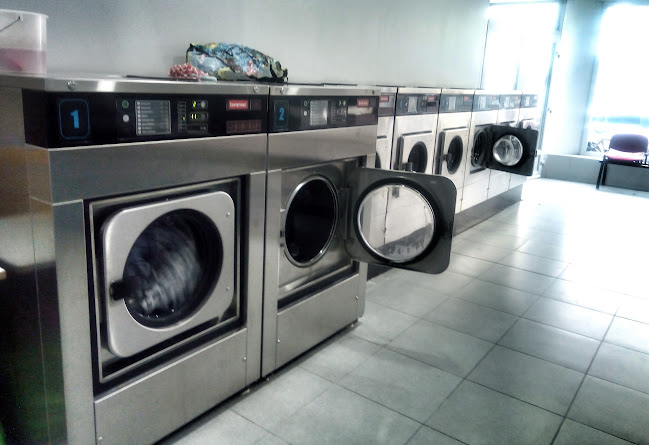 Beoordelingen van Cleaner wassalon bvba, Holding Financier in Antwerpen - Wasserij