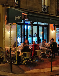 Atmosphère du Restaurant de hamburgers PNY Burger à Paris - n°3