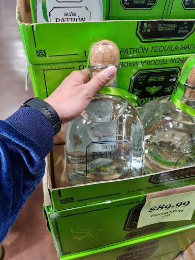 Liquor Store «Honey Creek Package Store», reviews and photos, 1120 NorTec Dr SE, Conyers, GA 30013, USA