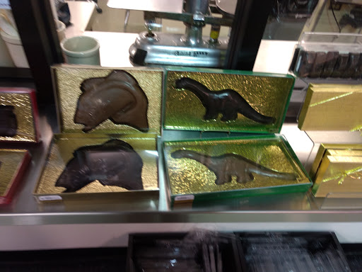 Candy Store «Wilbur Chocolate Retail Store», reviews and photos, 45 N Broad St, Lititz, PA 17543, USA