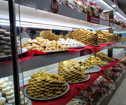 Panificadora y Pastelería Lirio en Acámbaro