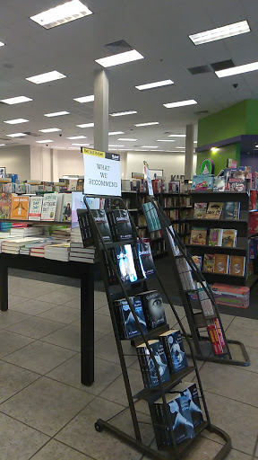 Book Store «Books-A-Million», reviews and photos, 1520 Town Center Dr, Lakeland, FL 33803, USA