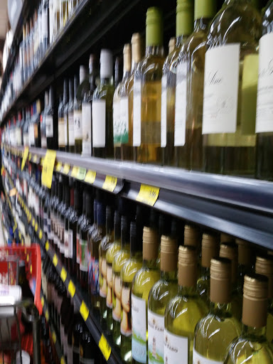 Grocery Store «Grocery Outlet Bargain Market», reviews and photos, 12010 San Pablo Ave, Richmond, CA 94805, USA