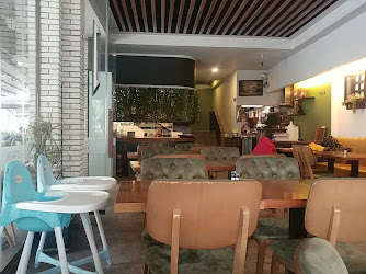 Soprano Cafe Restaurant