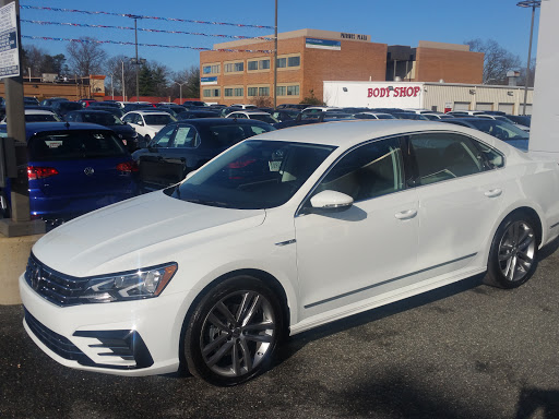 Volkswagen Dealer «Antwerpen Volkswagen», reviews and photos, 8065 Ritchie Hwy, Pasadena, MD 21122, USA
