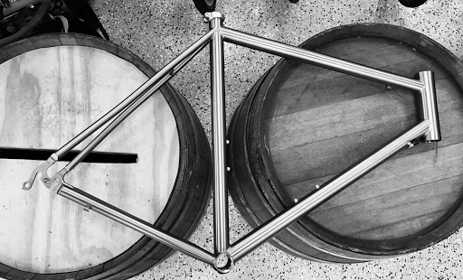 Bicycle Store «Lifestyle Cycle», reviews and photos, 326 S Milwaukee Ave, Libertyville, IL 60048, USA