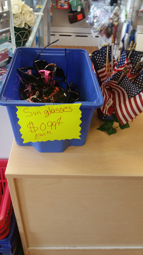 Non-Profit Organization «St. Vincent de Paul Thrift Store», reviews and photos, 213 Main St, West Chicago, IL 60185, USA