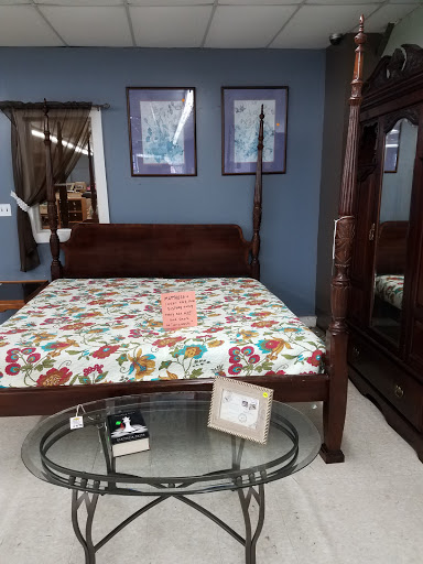 Thrift Store «Boysville Auxiliary Thrift», reviews and photos, 307 W Olmos Dr, San Antonio, TX 78212, USA