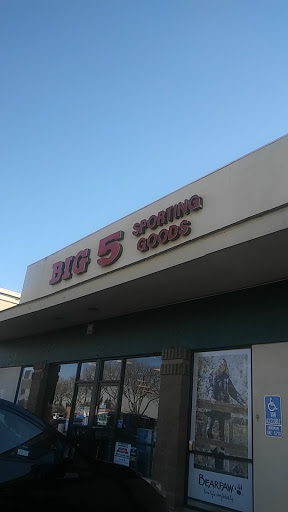 Big 5 Sporting Goods - Fresno (Shaw), 3022 W Shaw Ave, Fresno, CA 93711, USA, 