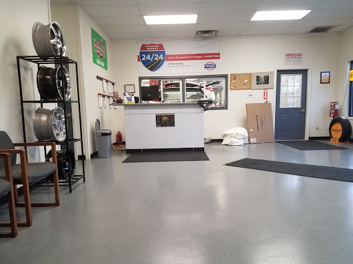 Auto Repair Shop «Falls Park Tire & Auto», reviews and photos, 1 Plaza Dr #11, Pendleton, IN 46064, USA