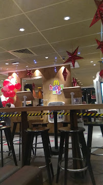 Atmosphère du Restauration rapide McDonald's à La Queue-lez-Yvelines - n°11