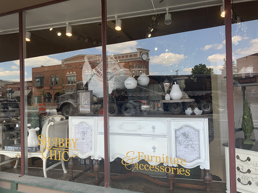 Consignment Shop «The Boulevard Boutique», reviews and photos, 5 S Washington St, Oxford, MI 48371, USA