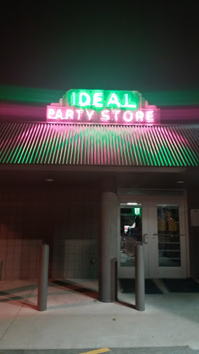 Beer Store «Ideal Party Store Inc», reviews and photos, 908 N Johnson St, Bay City, MI 48708, USA