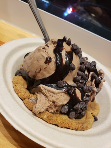 Ice Cream Shop «Old School Frozen Custard», reviews and photos, 1316 E Pike St, Seattle, WA 98122, USA