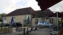 Atmosphère du Restaurant français Auberge de la Prairie à Chessy-les-Prés - n°2