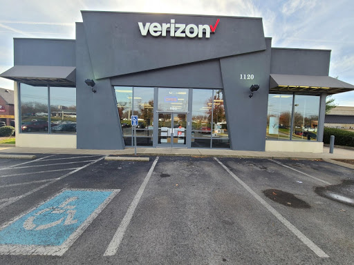 Cell Phone Store «Verizon Authorized Retailer - A Wireless», reviews and photos, 1120 Murfreesboro Rd, Franklin, TN 37064, USA