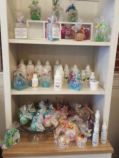 Dessert Shop «Downtown Perk & Desserts Oasis», reviews and photos, 145 W Main St, Ashland, OH 44805, USA