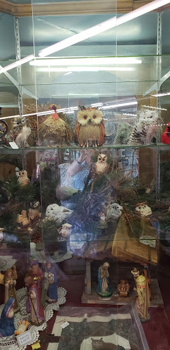 Tourist Attraction «Penna Dutch Gift Haus», reviews and photos, 93 Roadside Dr, Shartlesville, PA 19554, USA