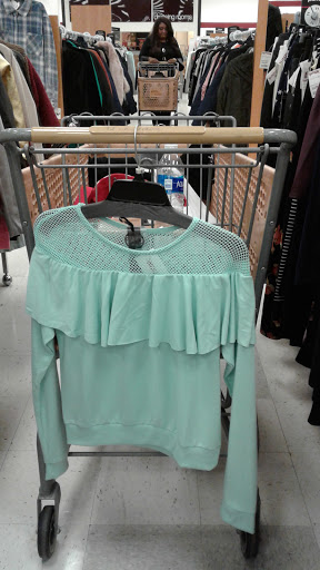 Department Store «T.J. Maxx & HomeGoods», reviews and photos, 717 Boardman Poland Rd, Youngstown, OH 44512, USA