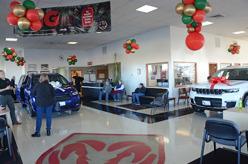 Car Dealer «Lucas-Smith Chrysler Center», reviews and photos, 1600 Parkway W, Festus, MO 63028, USA