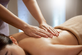 Ganzheitliche Wellness Massagen Lomi