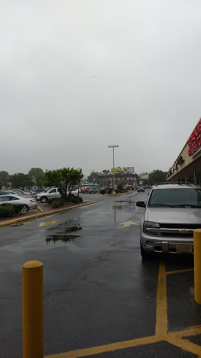 Office Supply Store «Staples», reviews and photos, 135 Bloomfield Ave, Bloomfield, NJ 07003, USA