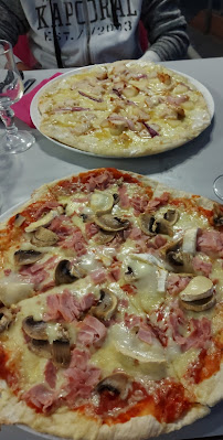Plats et boissons du Pizzeria Kgs à Balaruc-les-Bains - n°4