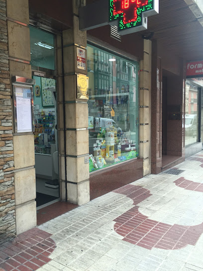 Información y opiniones sobre Farmacia Tienza-Fernandez de Oviedo