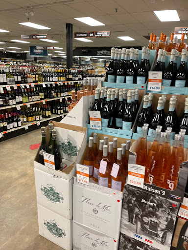 Liquor Store «Applejack Wine & Spirits», reviews and photos, 3320 Youngfield St, Wheat Ridge, CO 80033, USA