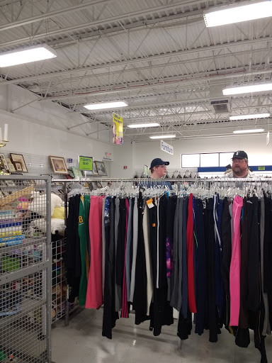 Thrift Store «Goodwill Retail Store of St. Peters – Mid Rivers», reviews and photos, 620 Mid Rivers Mall Dr, St Peters, MO 63376, USA