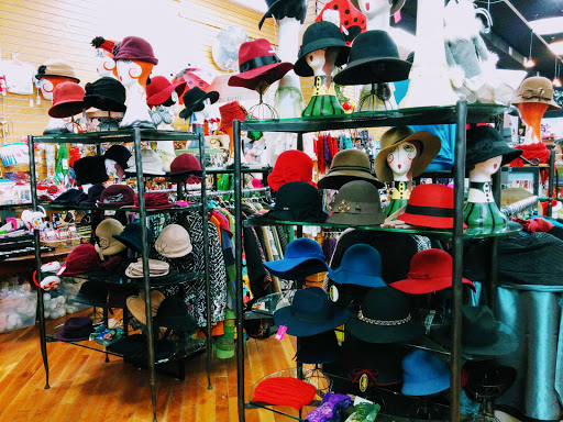 Gift Shop «Quilts Unlimited/ J. Fenton Gifts», reviews and photos, 118 E Main St, Charlottesville, VA 22902, USA