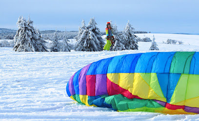 Moldava cross-country snowkite race