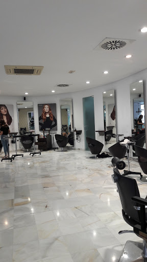 D.G. Estilistas PeluqueroS/Estética en Llíria, Valencia