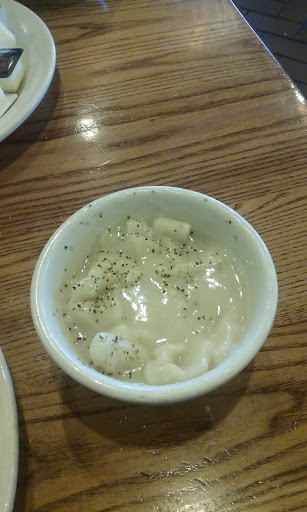 American Restaurant «Cracker Barrel Old Country Store», reviews and photos, 115 Gum Branch Rd, Dickson, TN 37055, USA