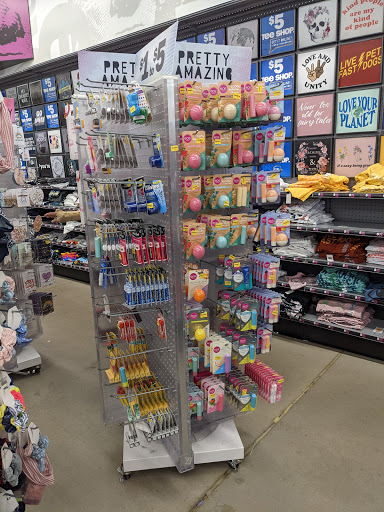 Variety Store «Five Below», reviews and photos, 781 Shoppes Blvd, North Brunswick Township, NJ 08902, USA