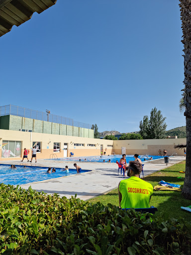 Piscina i Gimnàs Municipals de Pedreguer en Pedreguer, Alicante