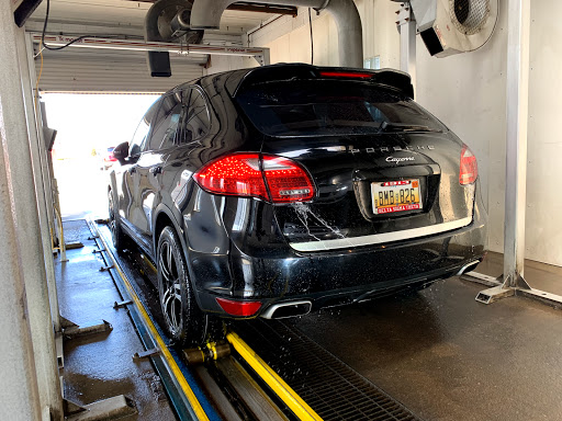 Car Wash «Rainbow Auto Wash», reviews and photos, 21777 Allen Rd, Woodhaven, MI 48183, USA