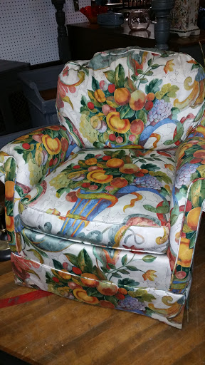 Antique Furniture Store «Useful Things Antiques & Collectibles Store», reviews and photos, 11 Crenshaw Ln, Coxs Creek, KY 40013, USA