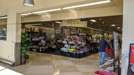 Shopping Mall «The Shops at Lincoln Heights», reviews and photos, 999 E Basse Rd, San Antonio, TX 78209, USA