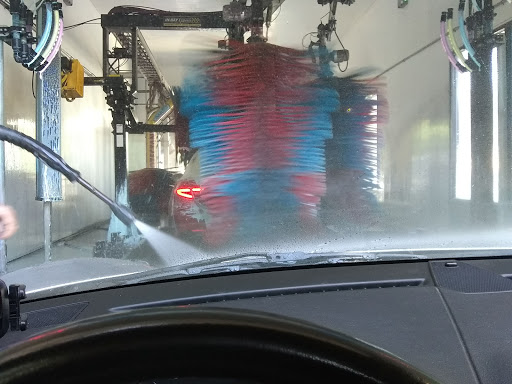 Mr. Foamy's Express Car Wash en Escondido