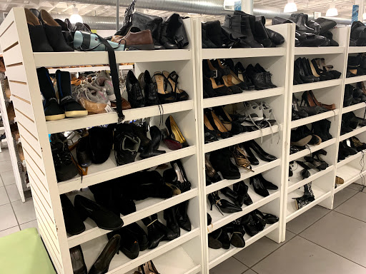 Donations Center «Goodwill Industries», reviews and photos