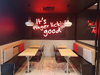 Atmosphère du Restaurant KFC Mantes à Mantes-la-Ville - n°4