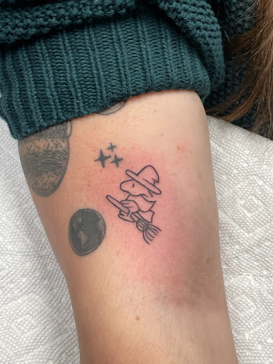 Explore optical illusion tattoo ideas, creative tattoo ideas in Amsterdam, available at Spoken Hand Tattoo